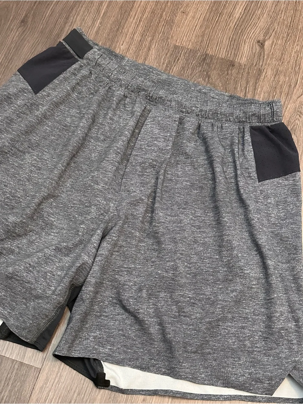 Lululemon Surge Shorts - Picture 2 of 6